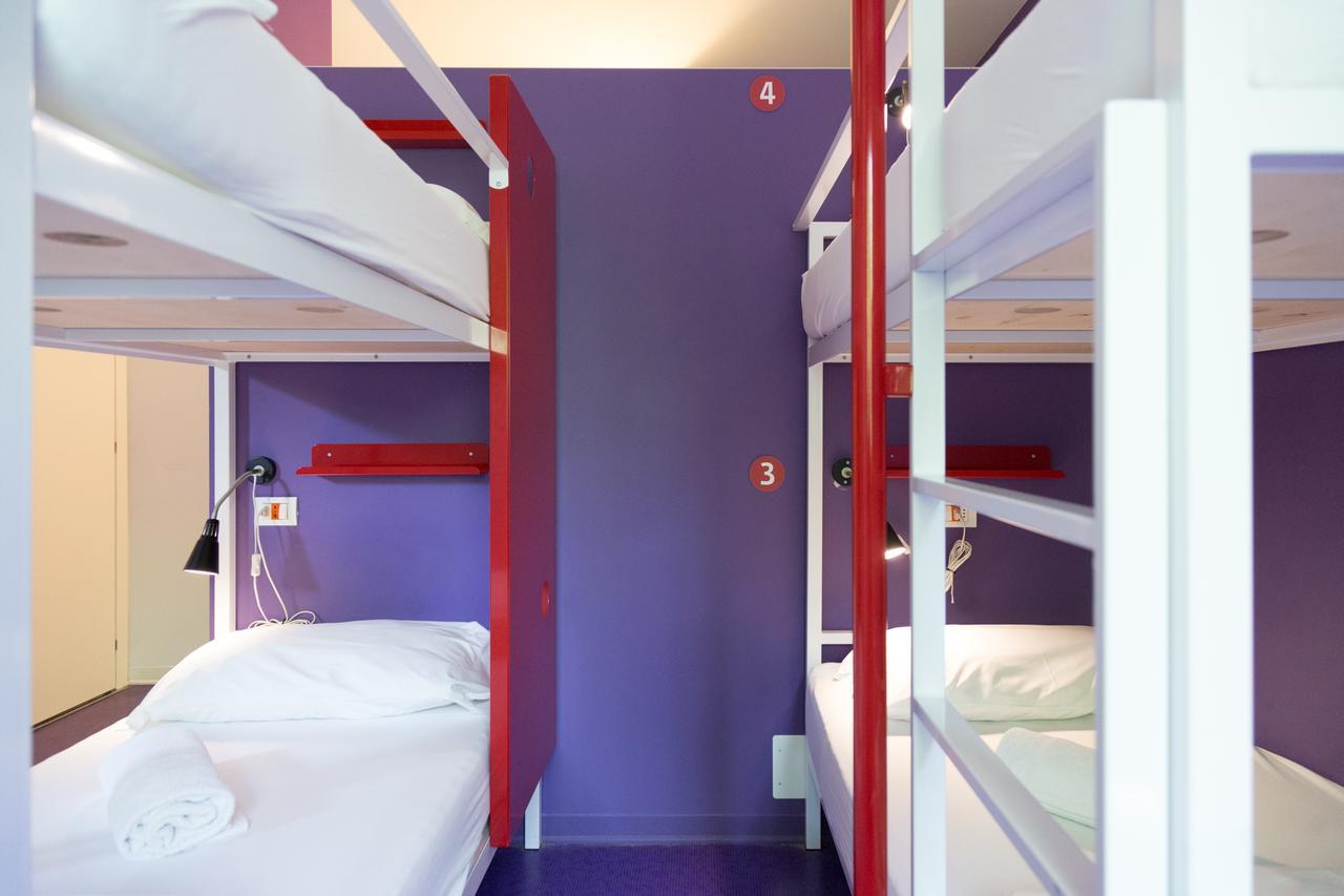 Bed 4-Bed Mixed Dormitory Room